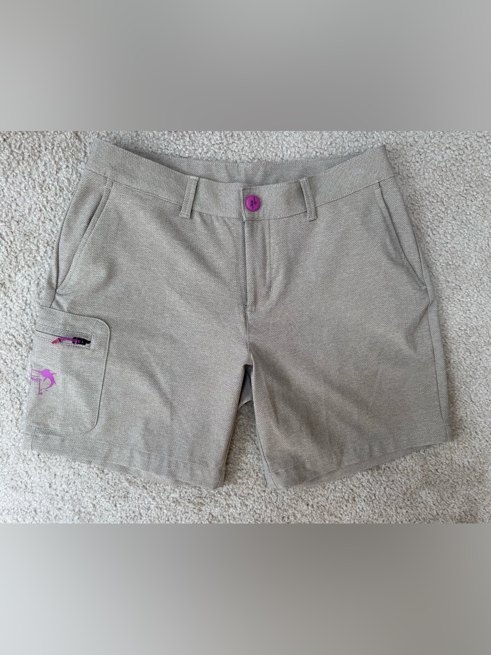 Women’s Guy Harvey Sz 6 Khaki Performance Shorts with Pink Accents